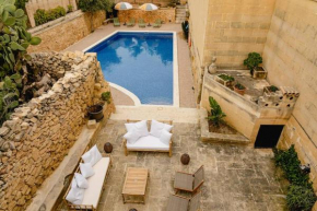 Charming & Stylish Historic Farmhouse with Pool